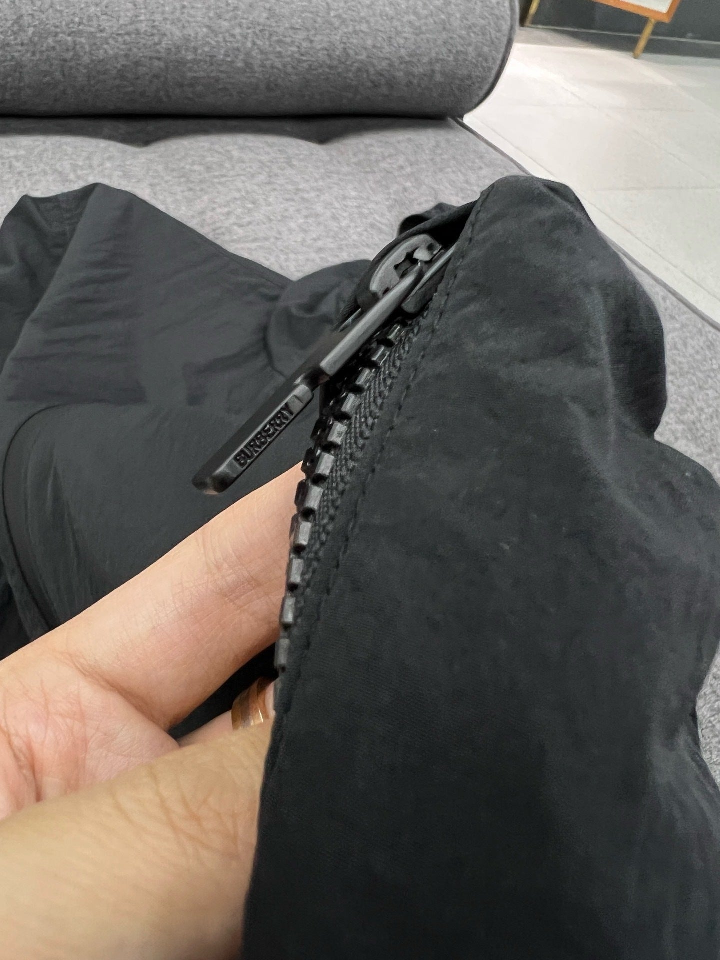 대리석 / 버버리 나일론 자켓 블랙