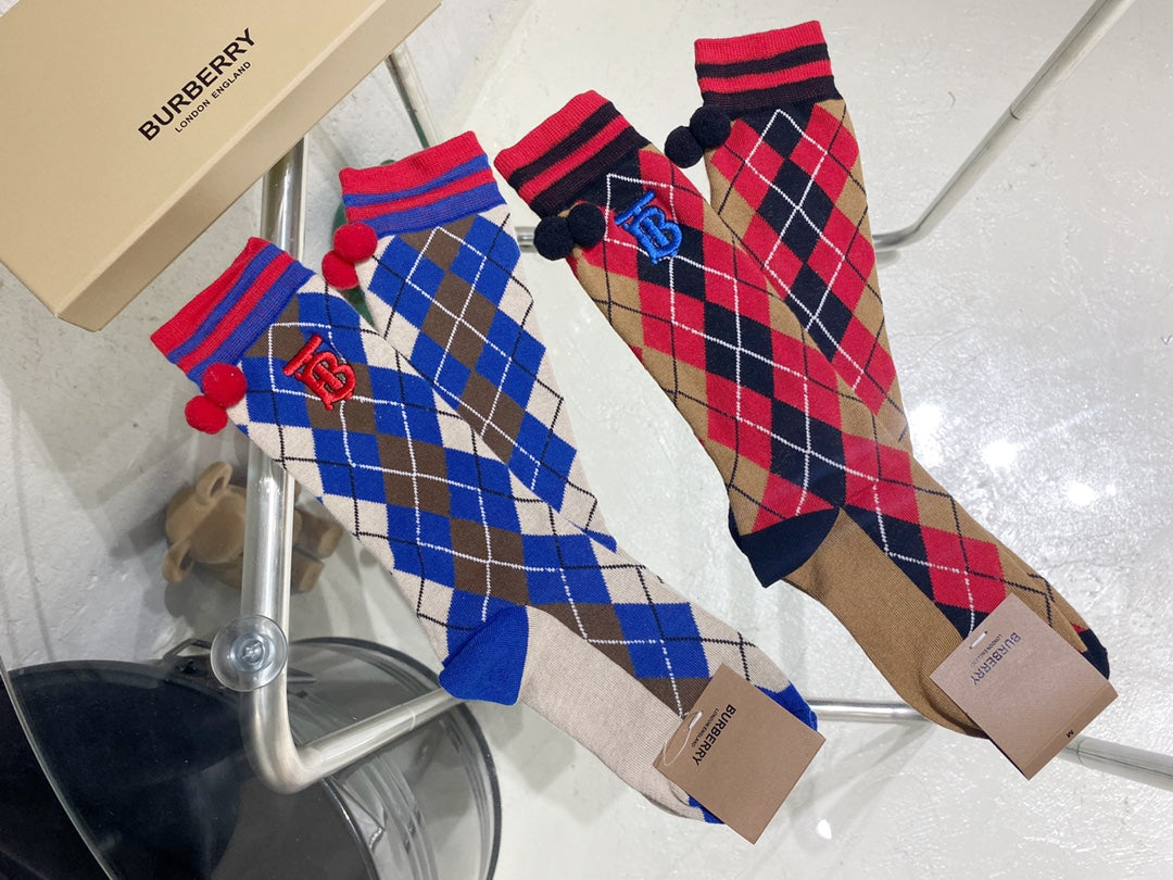 CND /버버리 양말