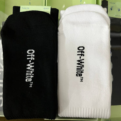 CND / OFF WHITE 글씨체 양말