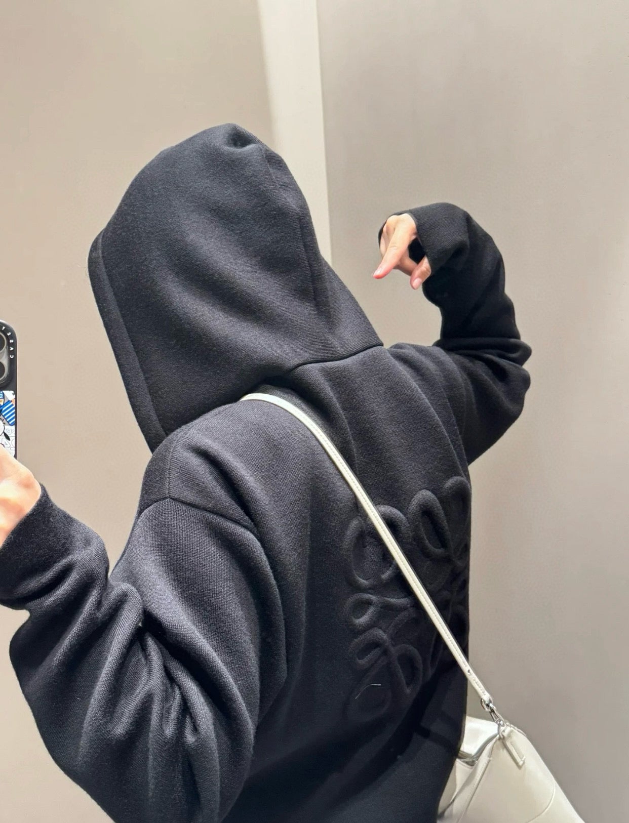 gw/로에베 남성 울 지퍼 니트 후드티