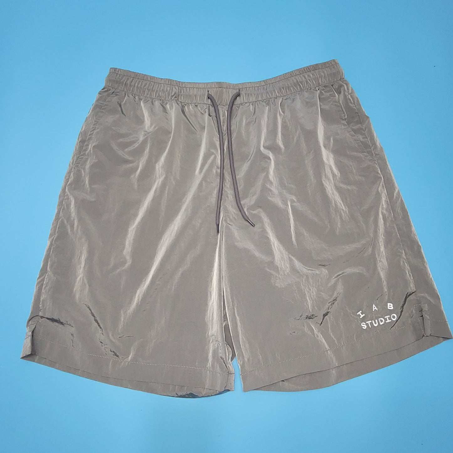 탑아이앱 / 아이앱  반바지 , IAB Studio Woven Shorts