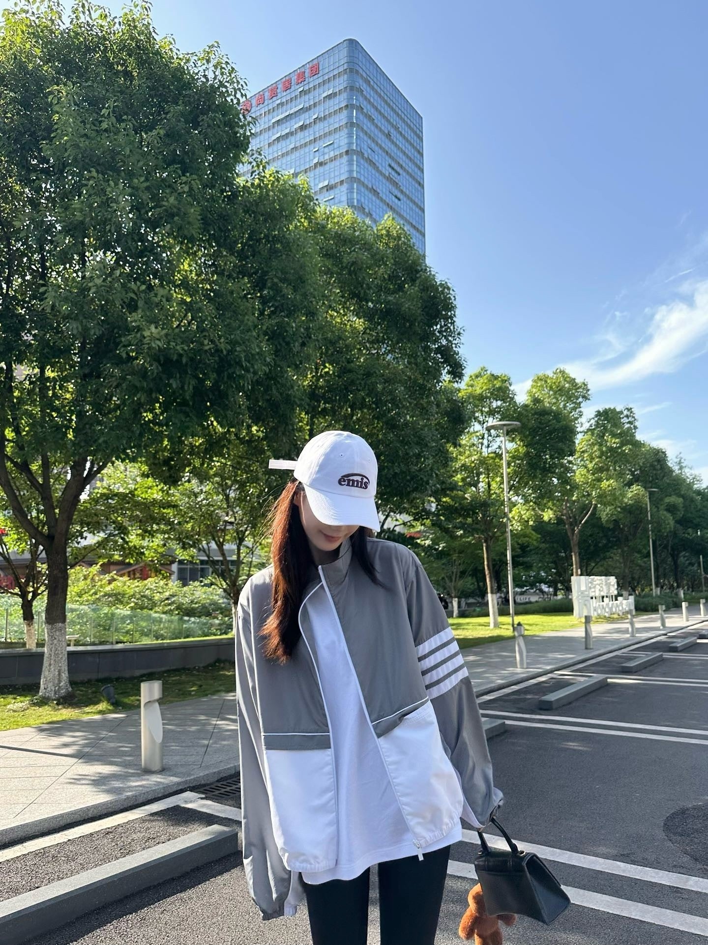 대리석 / 톰브라운 립스탑 사선 컬러 블록 윈드브레이커 그레이