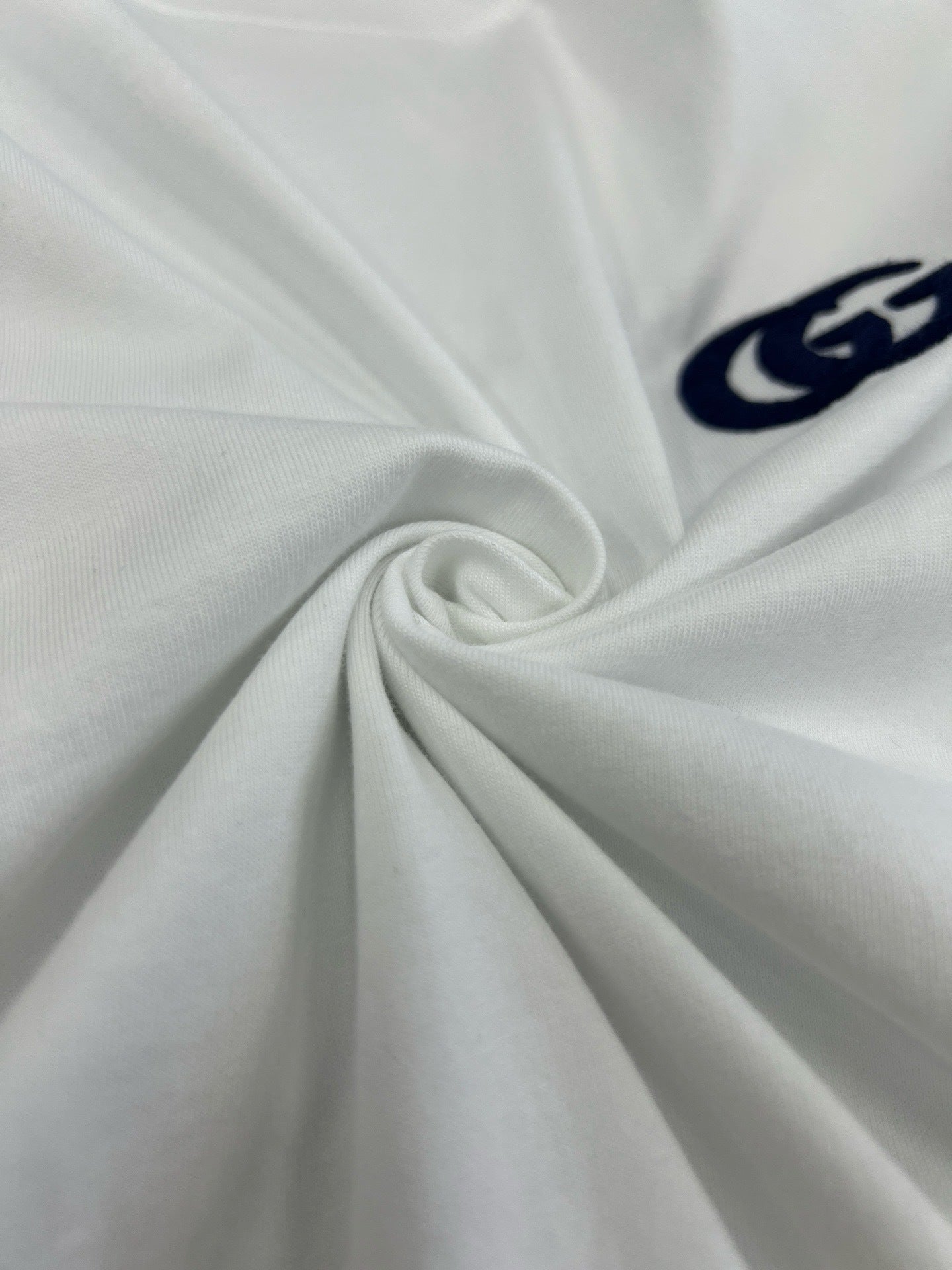 대리석 /  구찌 더블 G 로고 자수 반팔티 화이트