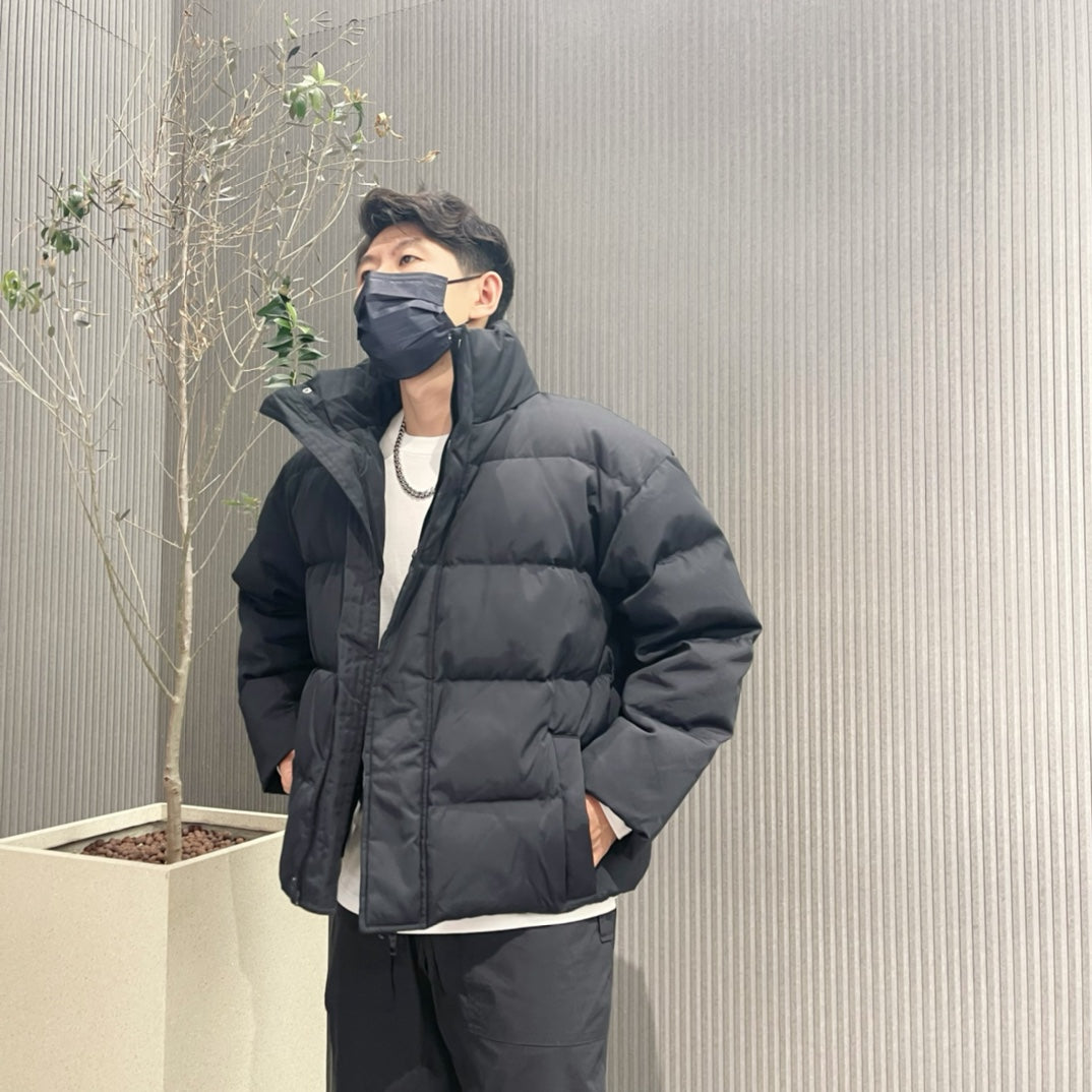 대리석 / 발렌시아가 다운 패딩