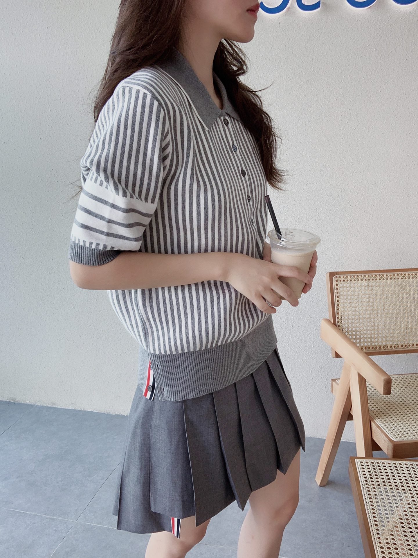 대리석 / 톰브라운 스트라이프 니트 카라티