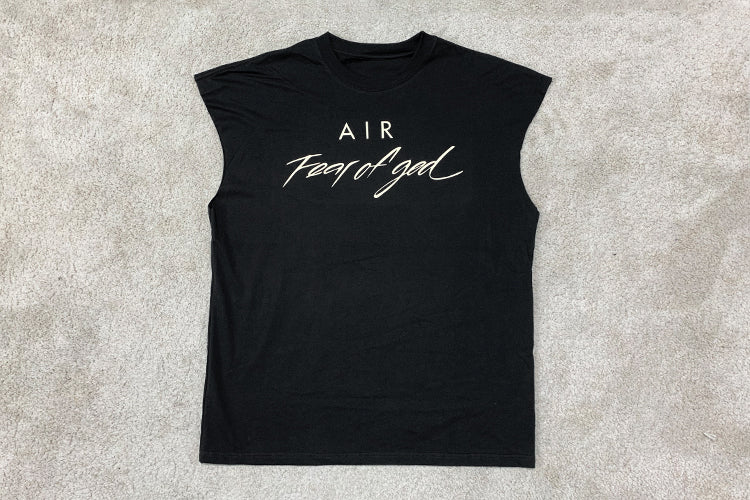 세나 / 탑 FOG AIR FEAR OF GOD 콜라보레이션 루즈핏 나시 민소매티셔츠