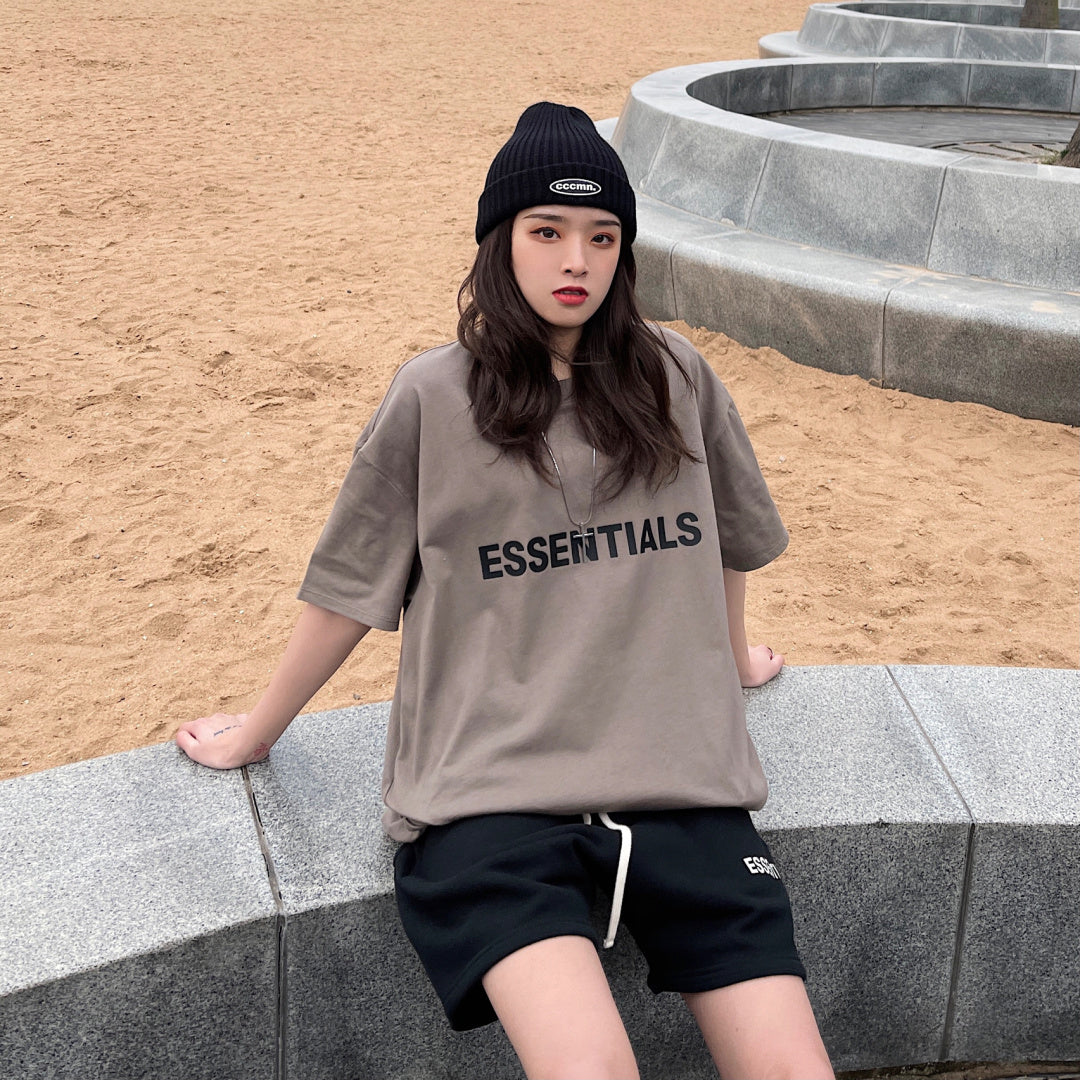 세나 / FOG ESSENTIALS FEAR OF GOD 일곱 번째 시즌 이중선 문자 반팔