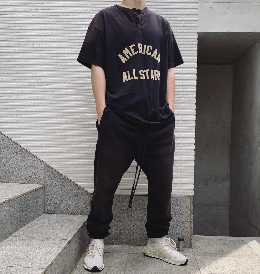 세나 /  FOG FEAR OF GOD 시즌 7 메인 라인 하이 스트리트 올스타 플로킹 프린트 헨리 칼라 반팔