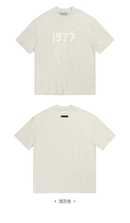세나 / FOG ESSENTIALS 여덟 번째 시즌 더블 라인 하이 스트리트 루즈 캐주얼 1977 프린트 반팔 티셔츠 조수 브랜드