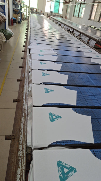 탑팔라스 / 팔라스 반팔티 ,  Palace Reacto Tri-Ferg T-Shirt White