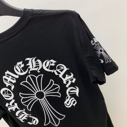 ZB / 크롬하츠 넥레터링 말발굽 십자가 반팔티셔츠 Tee