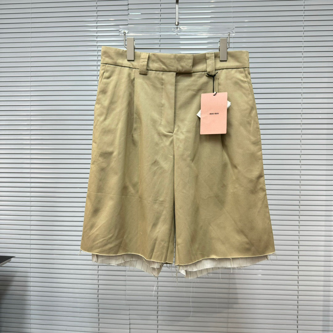 ZB / 미우미우 베이지 반바지