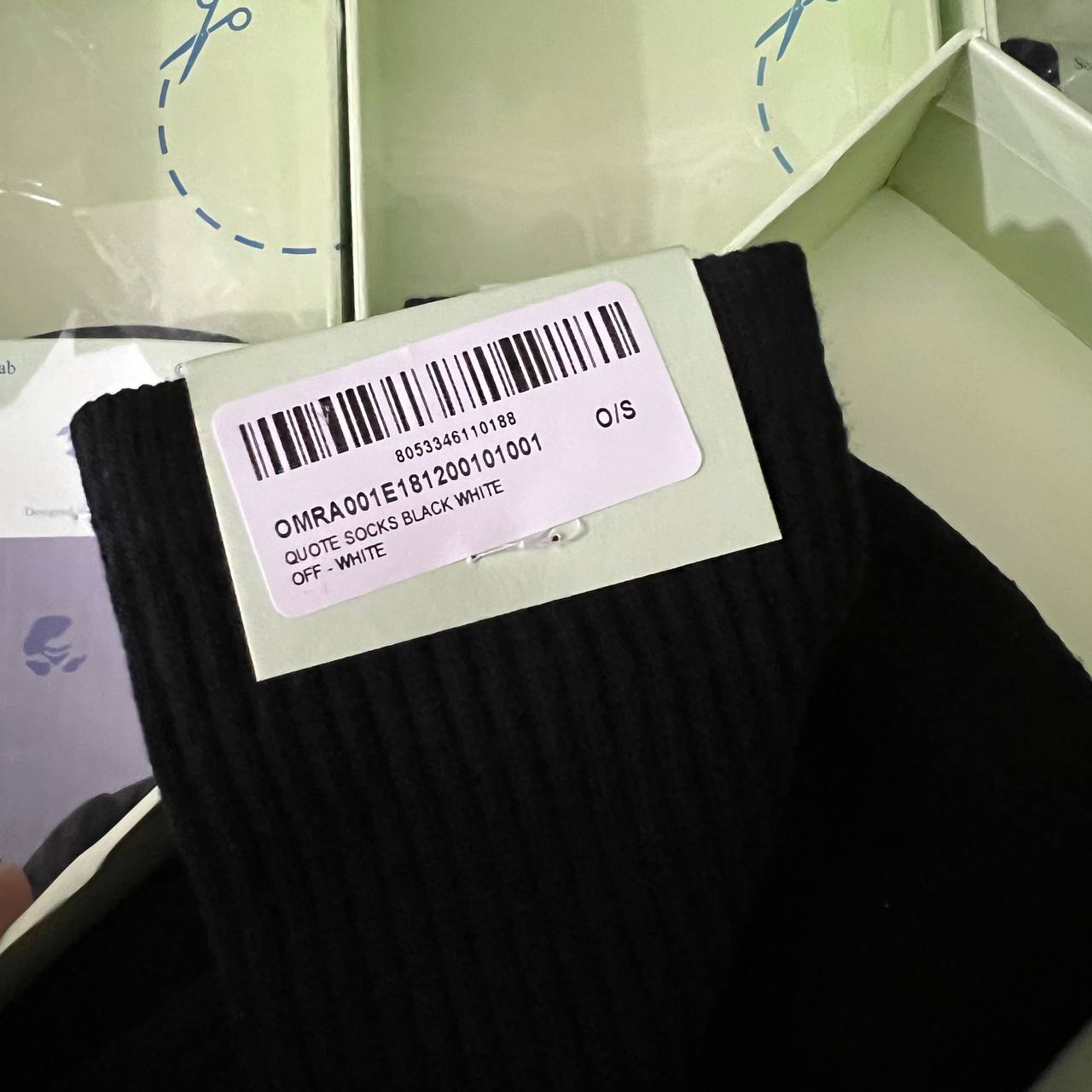 CND / OFF WHITE 글씨체 양말