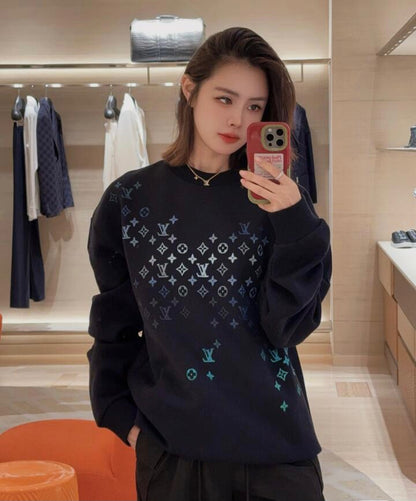 ZB / 루이비통 맨투맨 , 로드 보카시 로고  ( 네이비 , 그레이 , 블랙)