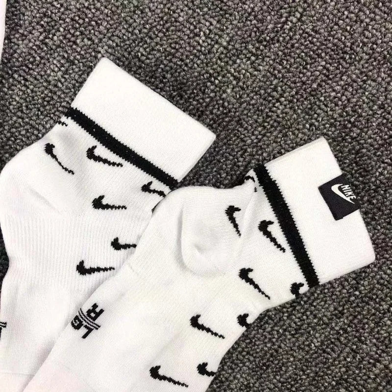 CND /나이키 양말