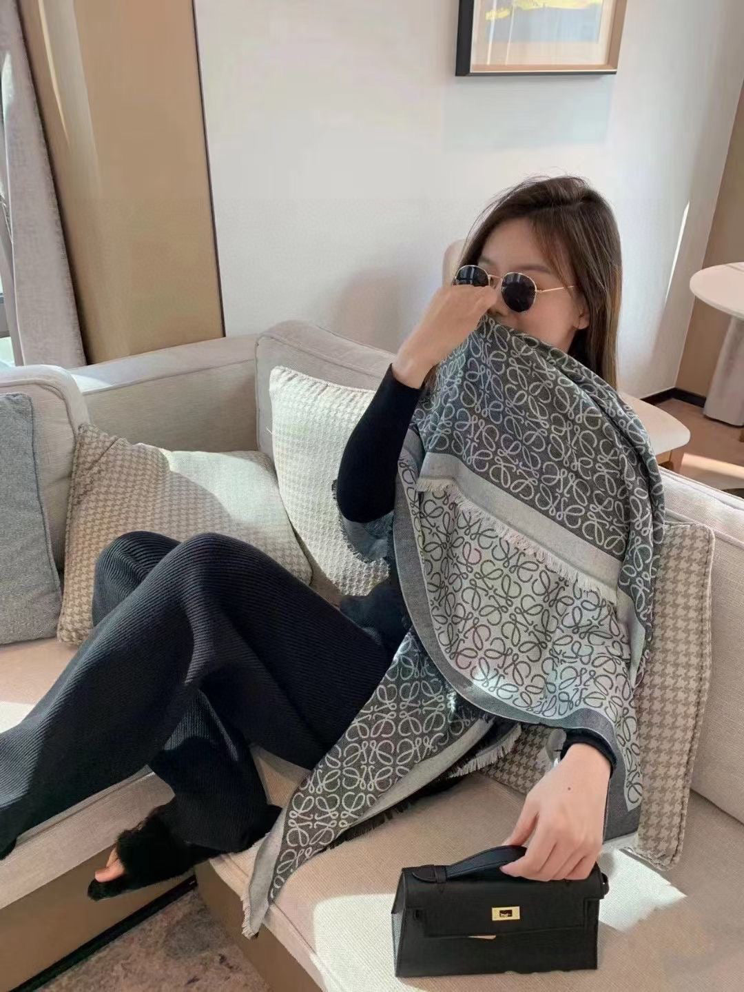 RN / 로에베 숄 스카프