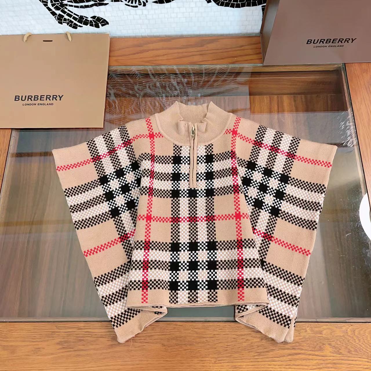 AA / 버버리 케이프