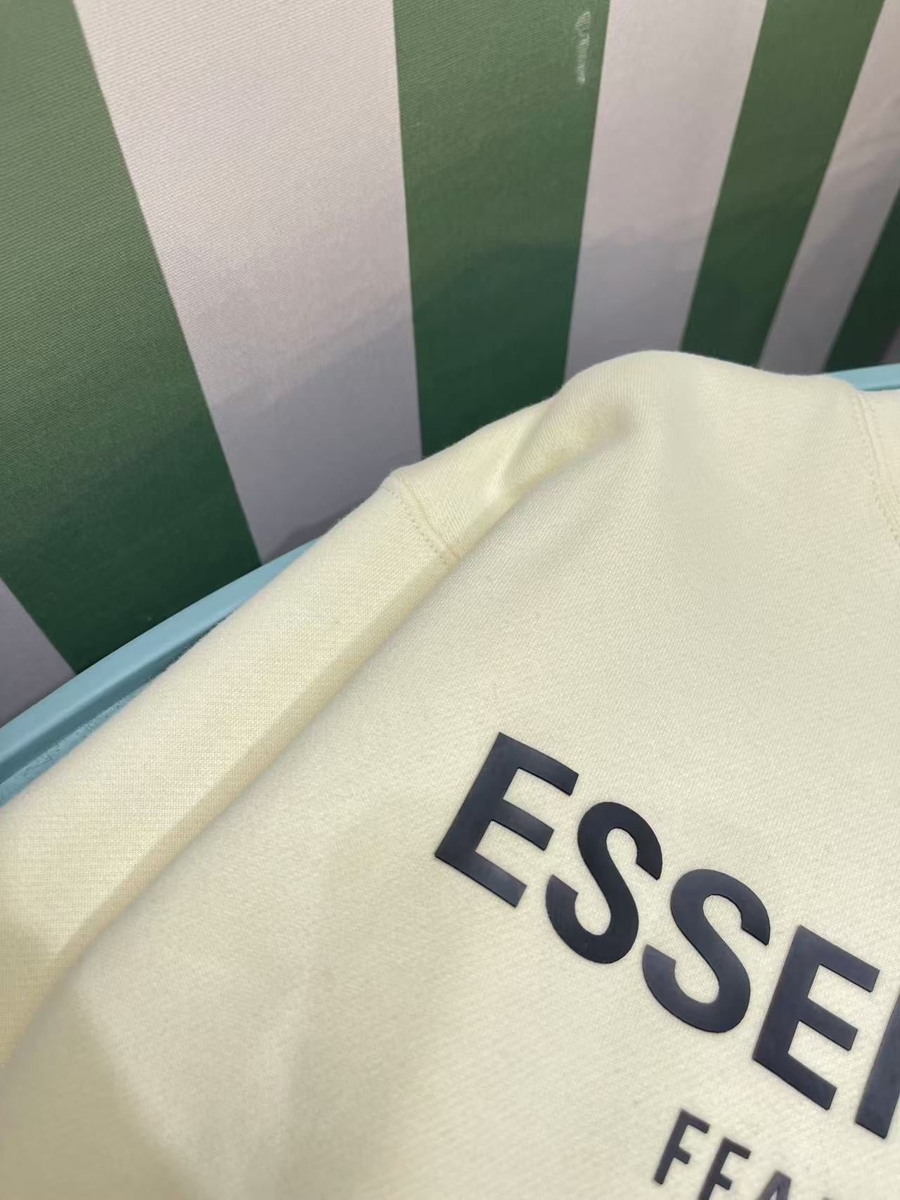 aa / 에센셜 상의 , 하의