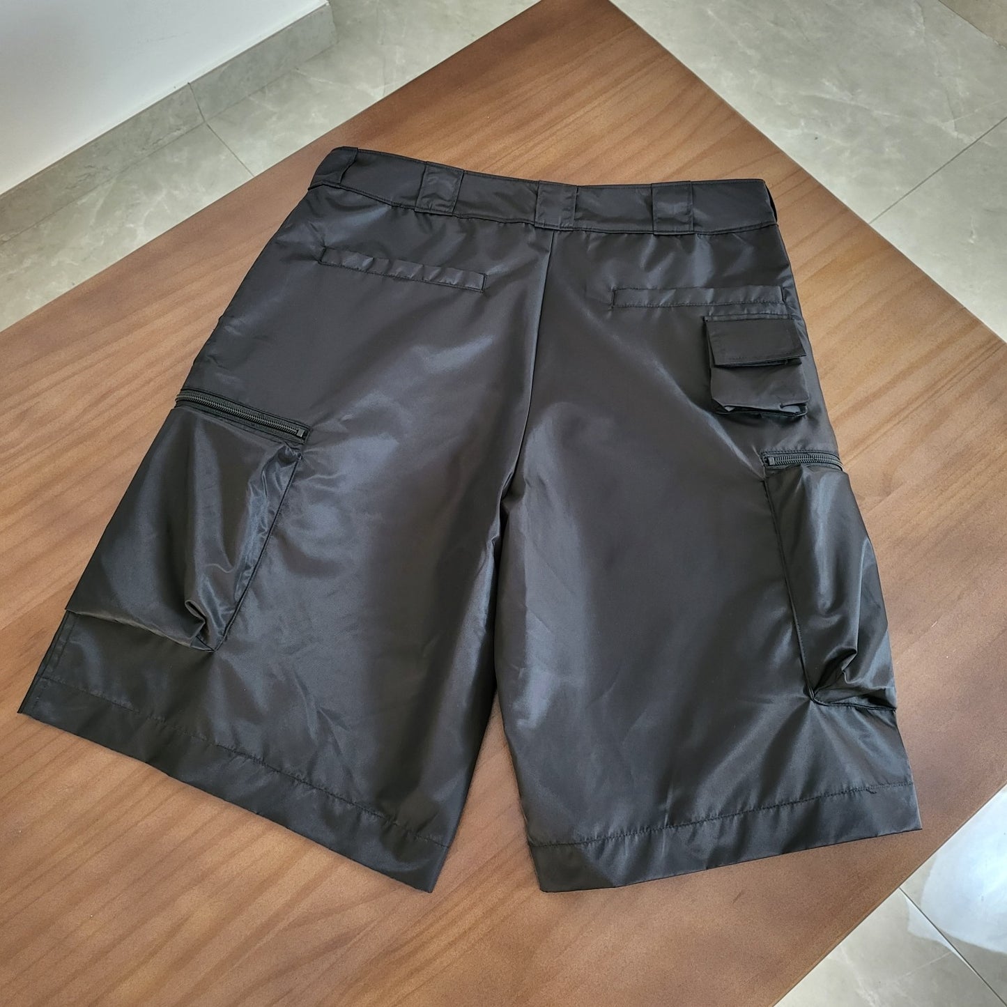 GTR / 프라다 반바 , Prada 24SS 블랙 포켓 로고 쇼츠