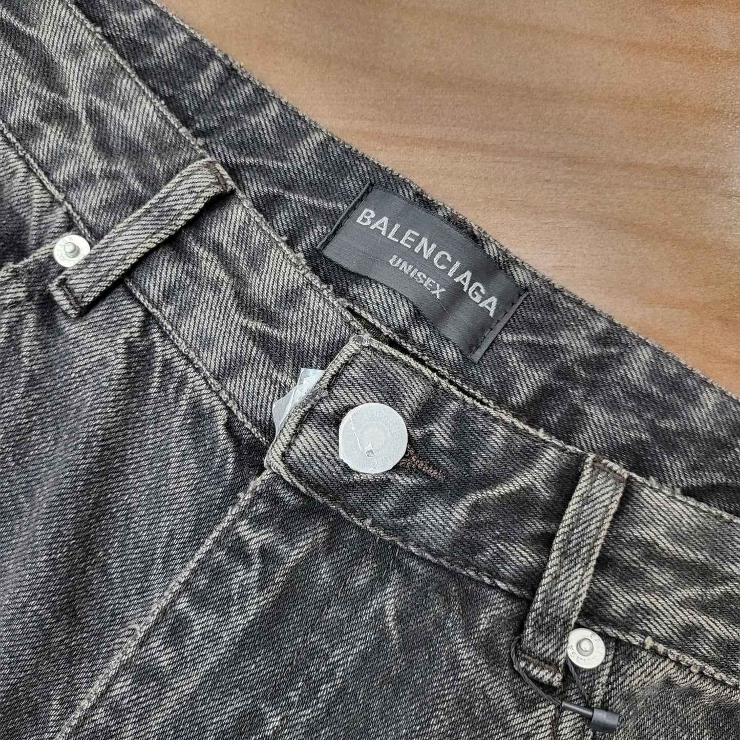 GTR / 발렌시아가 데님 진 , BLCG 24/SS 블랙 워싱 진.