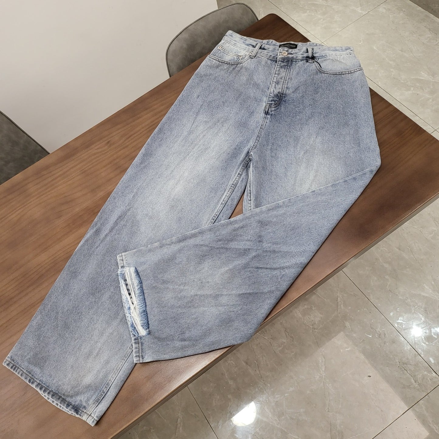 GTR / 발렌시아가 데님 진 , 24SS 와이드 레그 워시드 힐 루니드 진