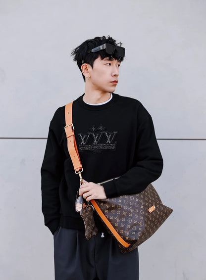 V공장 / 루이비통 자수 로고 맨투맨