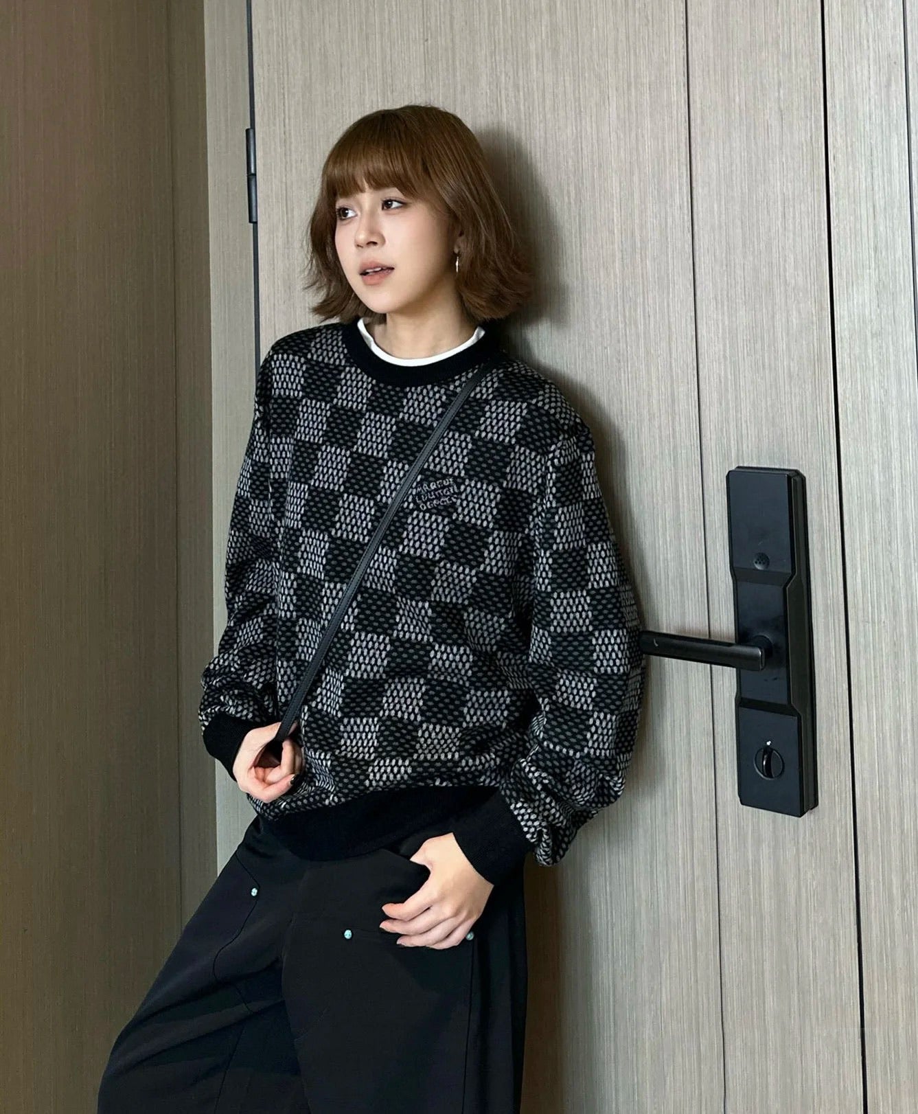 v공장 / 루이비통 아가일 체크 크루넥 메리노 울 니트