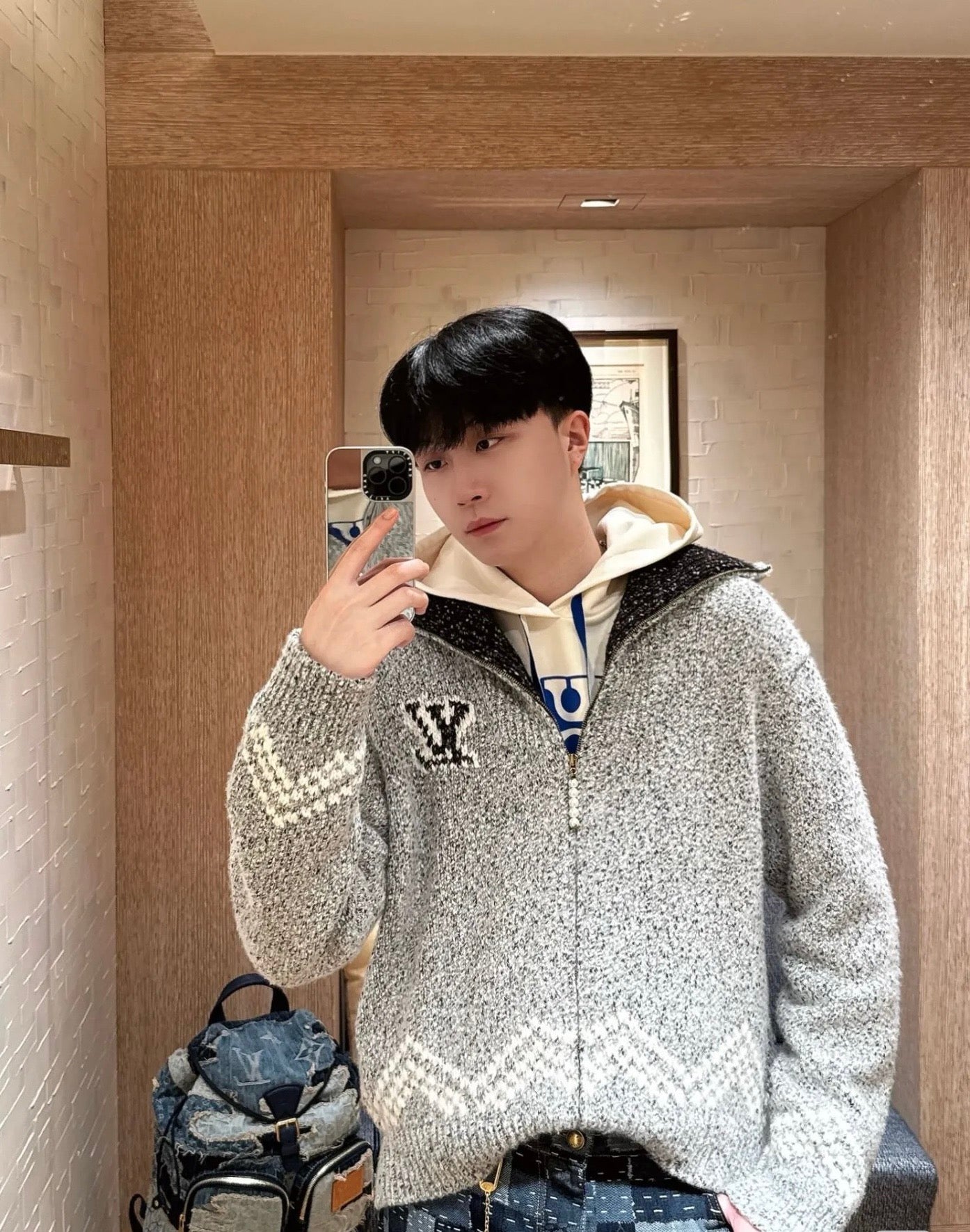 v공장 / 루이비통 지퍼 니티드 블루종 가디건 1AIMD1