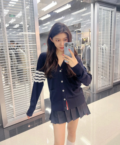 TJ / 톰브라운 라파엘 극세 울 100% 가디건     3가지색상(블랙,네이비,그레이)