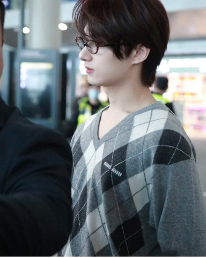 TJ / 미우미우 여성 다이아몬드 체크 캐시미어 스웨터 니트웨어