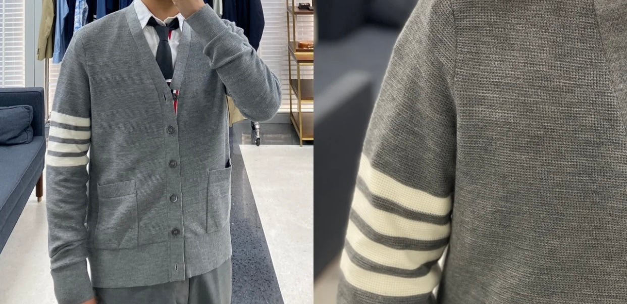 TJ / 톰브라운 울 가디건 , 𝗧𝗛𝗢𝗠 𝗕𝗥𝗢𝗪𝗡𝗘 가을, 겨울 클래식 𝟰𝗯digit 울 가디건