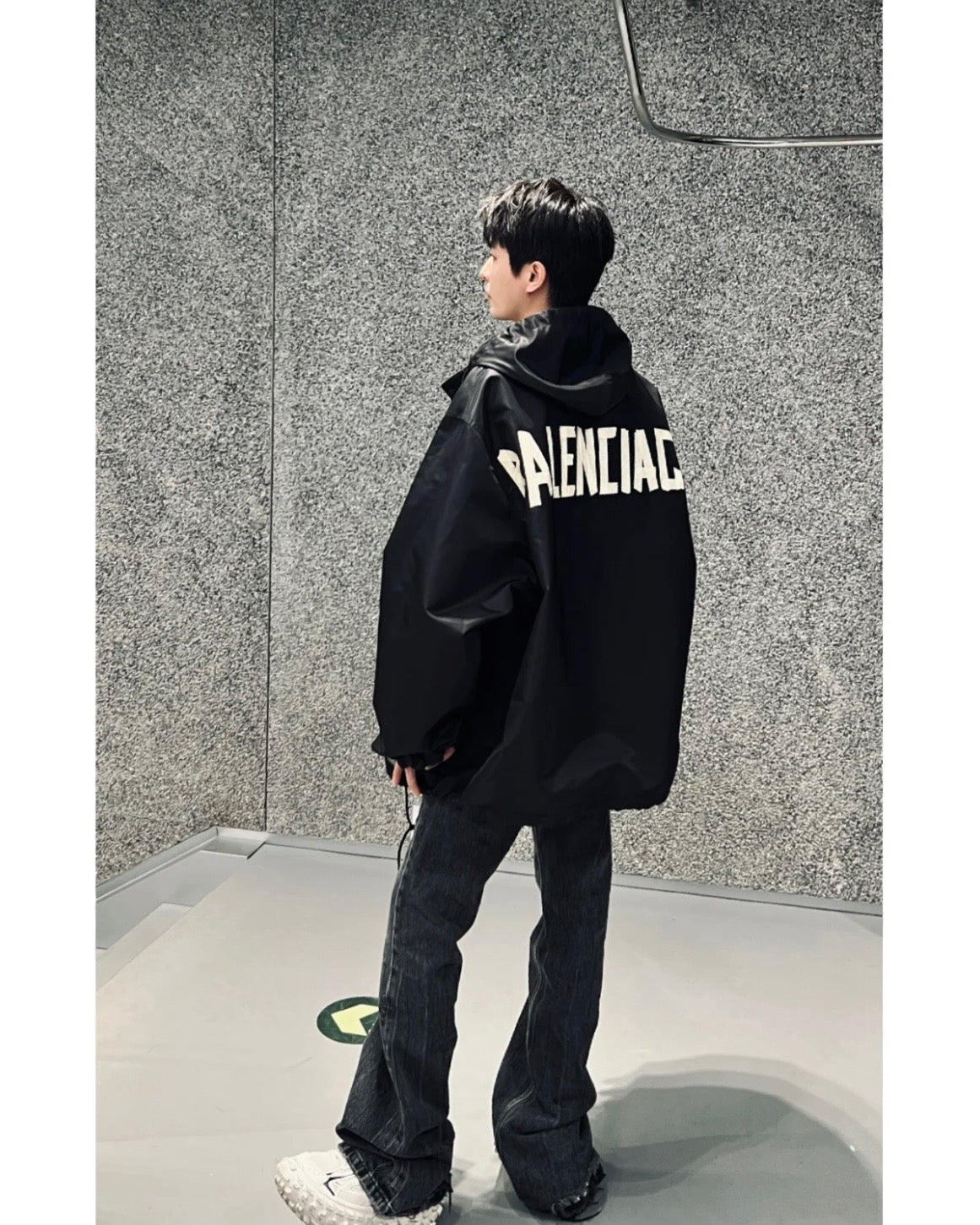 TJ / 발렌시아가 바람막이 자켓, 𝗕𝗔𝗟𝗘𝗡𝗖𝗜𝗔𝗚𝗔 발렌시아가 테이프타입 윈드브레이커 자켓