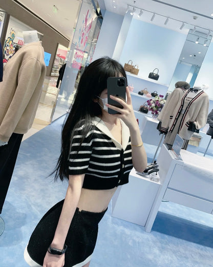 TJ셀러 / 미우미우 여성 네이비 칼라 캐시미어 스웨터