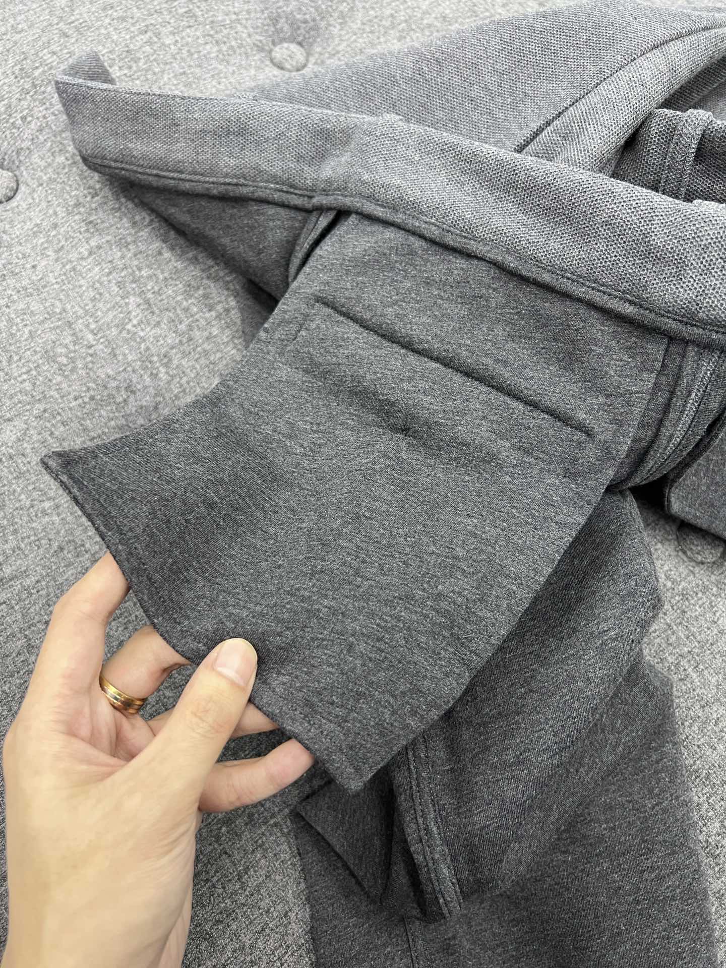 대리석 / 톰브라운 클래식 팬츠