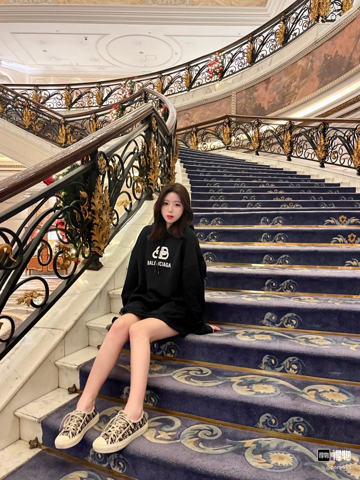 체인 / 발렌시아가 Bb 로고 문자 패턴 프린트 후드티