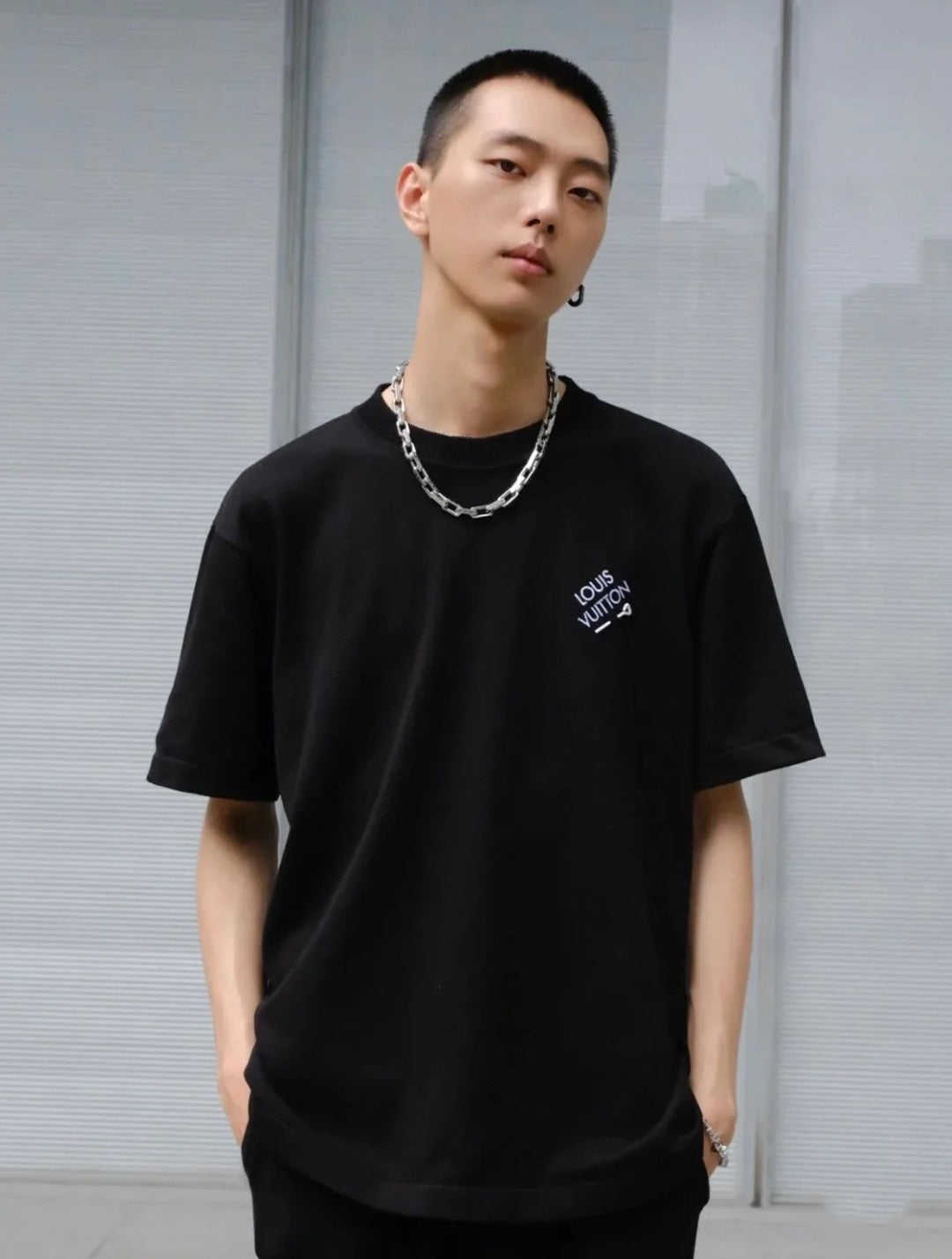 체인2호 / 루이비통 반팔,  Lv형광문자핀 반팔