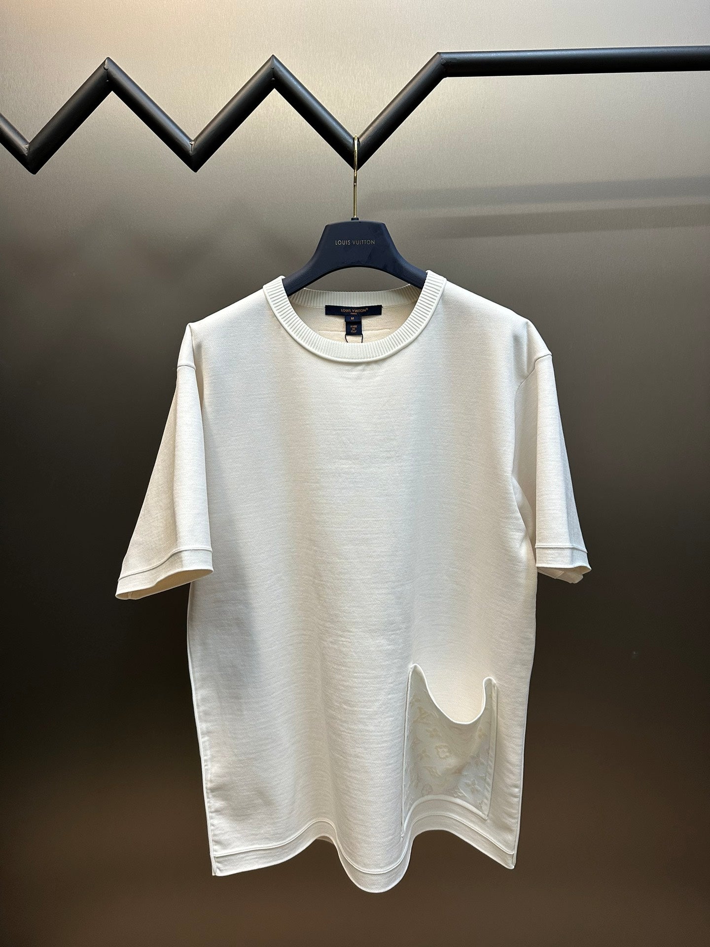 체인2호 / 루이비통 반팔, Lv 올오버 프린트 포켓 모직 반소매