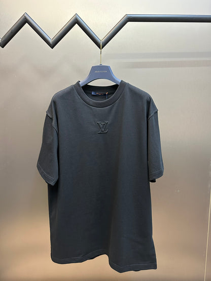 체인2호 / 루이비통 반팔,  Lv 입체 엠보싱 스몰 라벨 반팔