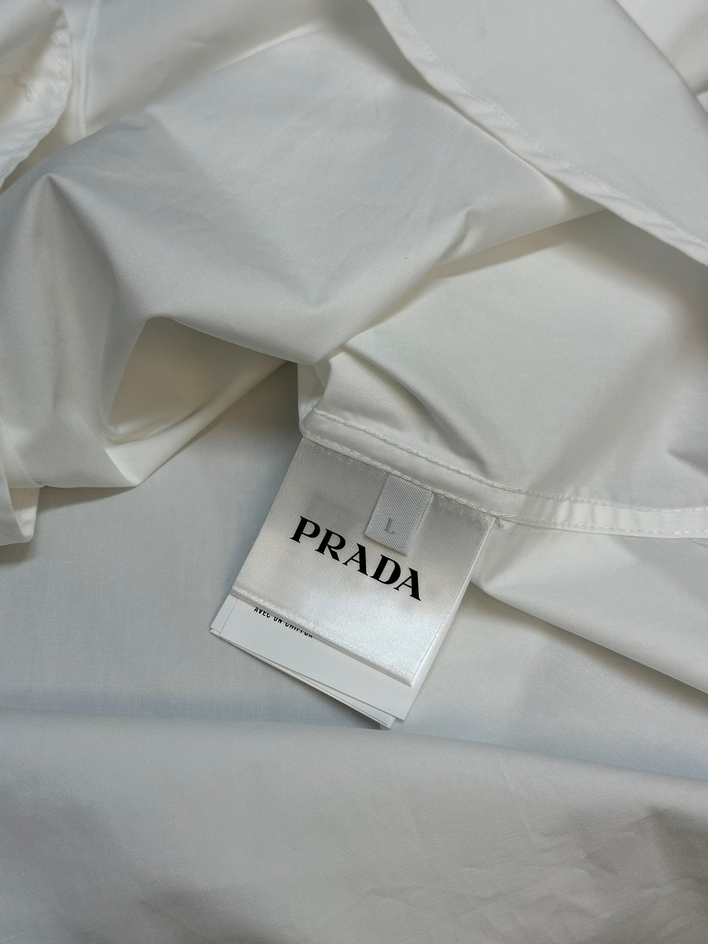 체인2호 / 프라다 셔츠 , Prada 트라이앵글 지퍼 포켓 반팔 셔츠