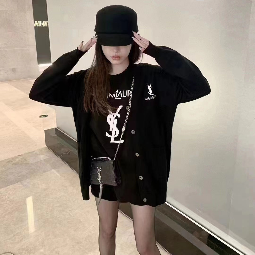 체인2호 / 입생로랑 브이넥 싱글브레스 긴팔 니트 가디건