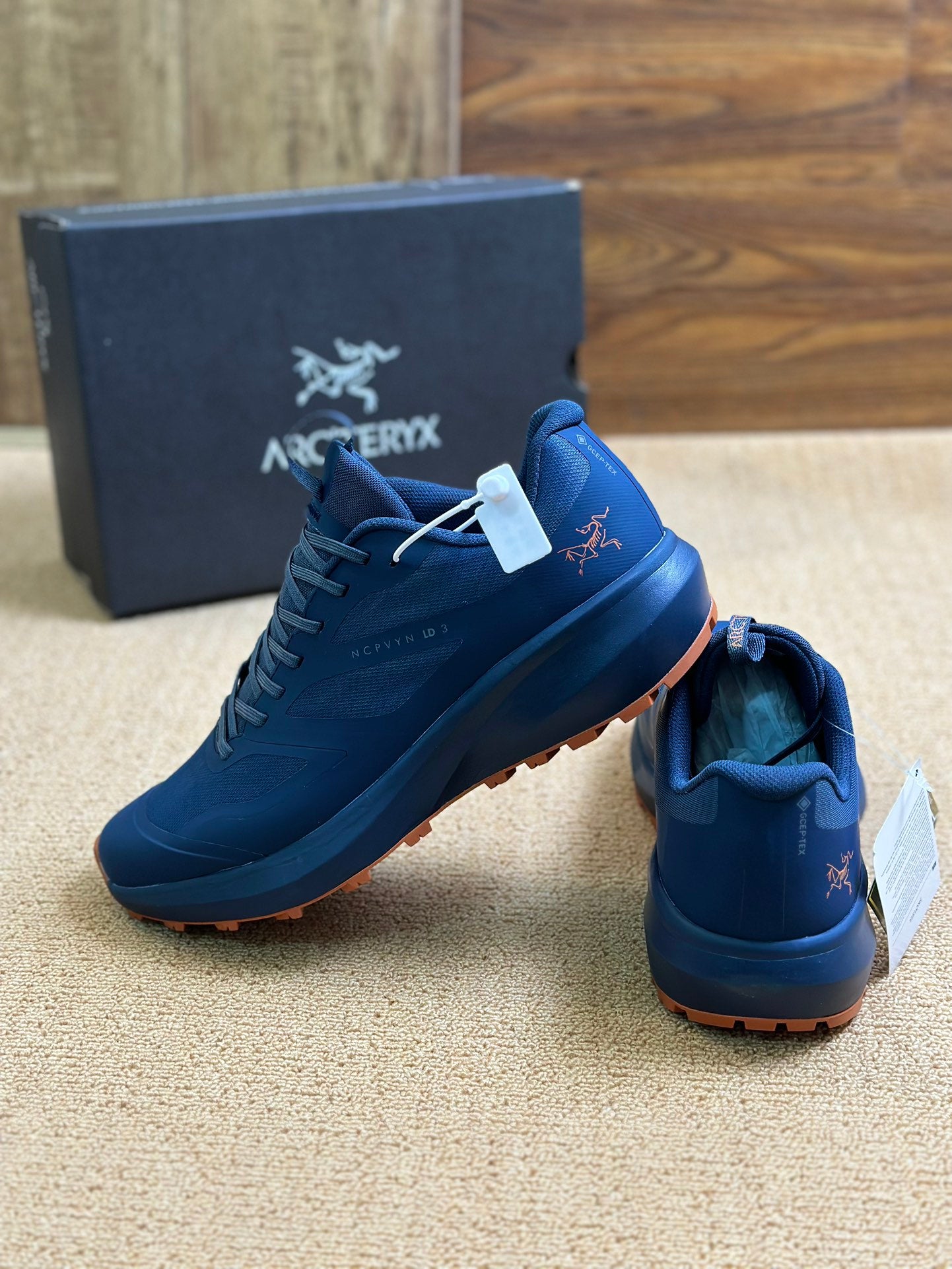 빙 / ARC'TERYX/아크테릭스 슈즈 SOLANO LEATHER GORE-TEX 커버 방수 남성 하이탑 캐주얼 슈즈