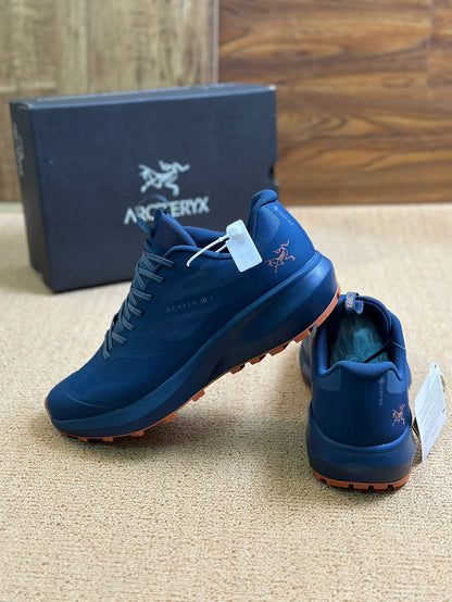 빙 / ARC'TERYX/아크테릭스 슈즈 SOLANO LEATHER GORE-TEX 커버 방수 남성 하이탑 캐주얼 슈즈