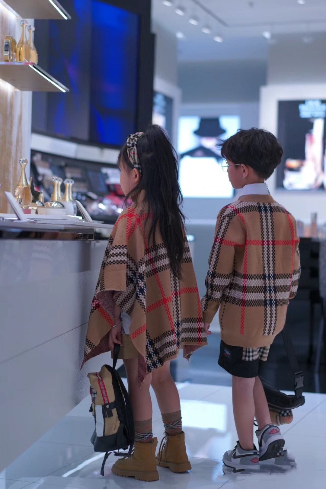AA / 버버리 케이프