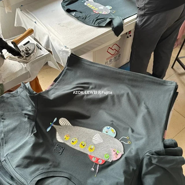 zok 공장 / 로에베 남성 여성 반팔 티셔츠