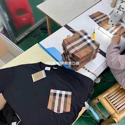 zok 공장 / 버버리 남성 체크 포켓 반팔 티셔츠