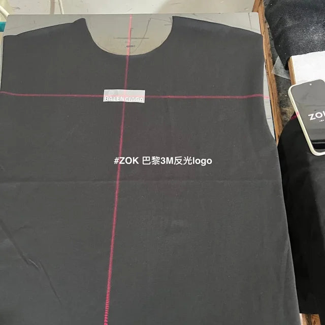 zok 공장 / 발렌시아가 남성 반팔 티셔츠