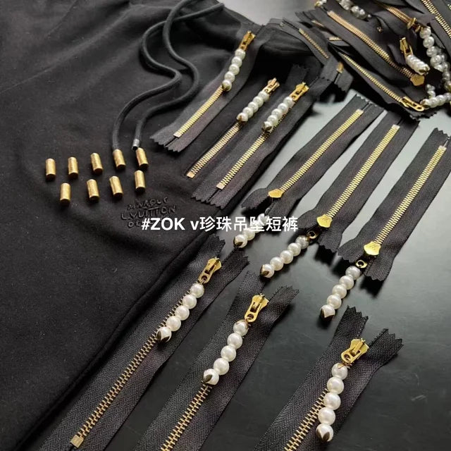 ZOK / 루이비통 반바지 , v자수 니트 숏팬츠 페이동 시리즈 진주 지퍼