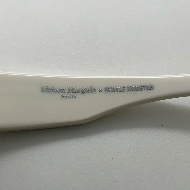 블랙하트 / 메종마르지엘라 선글라스 , Maison Margiela-MM003
