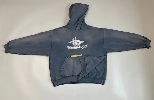 꼬부기 / 발렌시아가 새도우 후드티 , 파리시가 BALENCIAGA 화이트 섀도우 프린트 후드 맨투맨