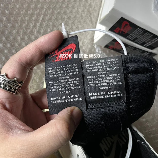 ZOK / 나이키 스캇 덩크 로우 Jordan 1 Retro Low OG SP Travis Scott Olive